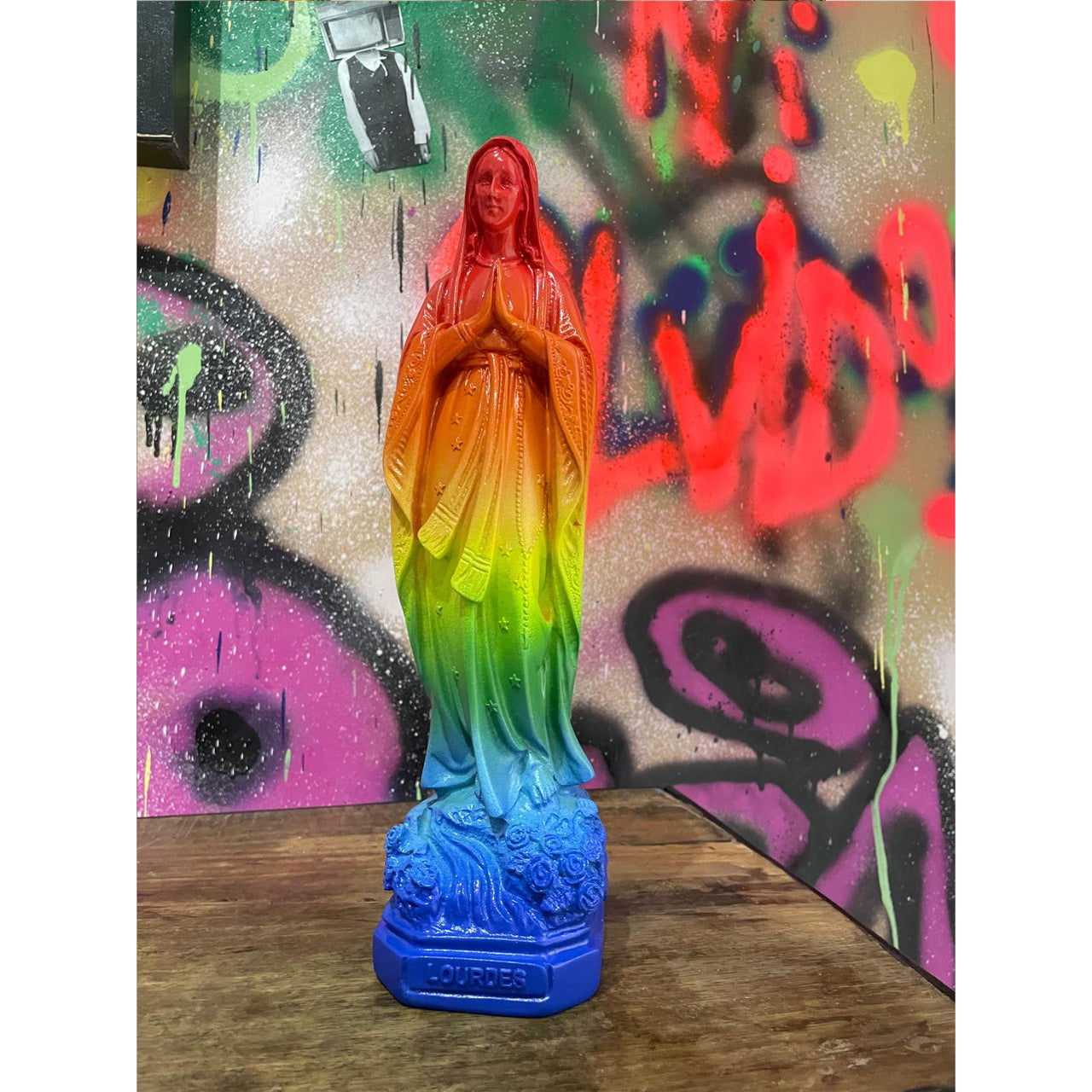 Estatua Virgen de Lourdes - Arcoiris